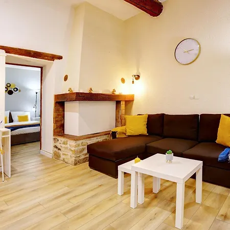 Le Soleil Bleu * Nîmes